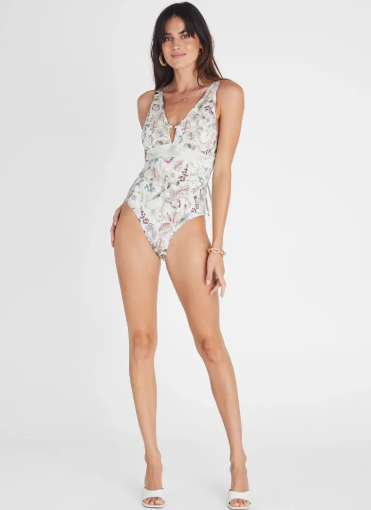 One Pieces^Aqua Blu Eve One Piece Lotus